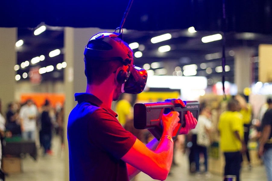 Tech's On-Going Obsession With Virtual Reality